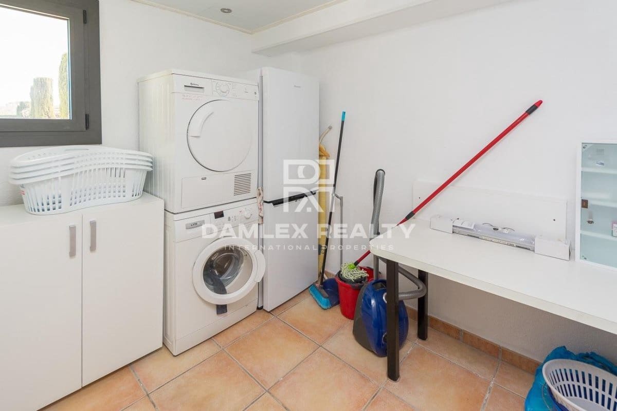 4 soveværelse Villa til salg i Caldes de Malavella med swimmingpool - € 595.000 (Ref: 4524492)