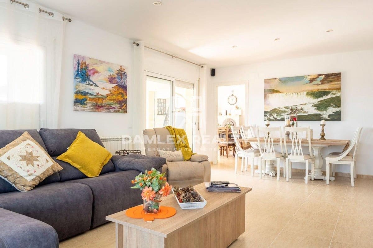 4 slaapkamer Villa te koop in Platja d'Aro met zwembad - € 895.000 (Ref: 4532236)