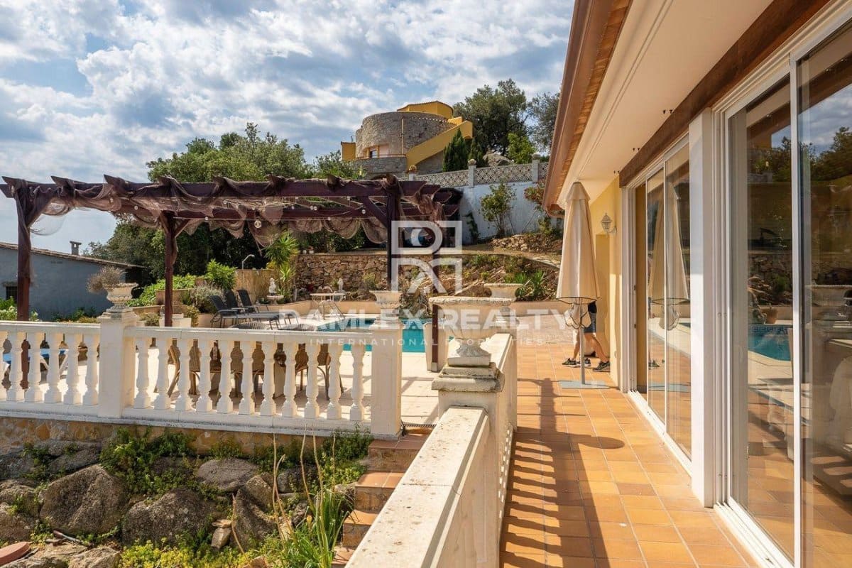 4 slaapkamer Villa te koop in Platja d'Aro met zwembad - € 895.000 (Ref: 4532236)