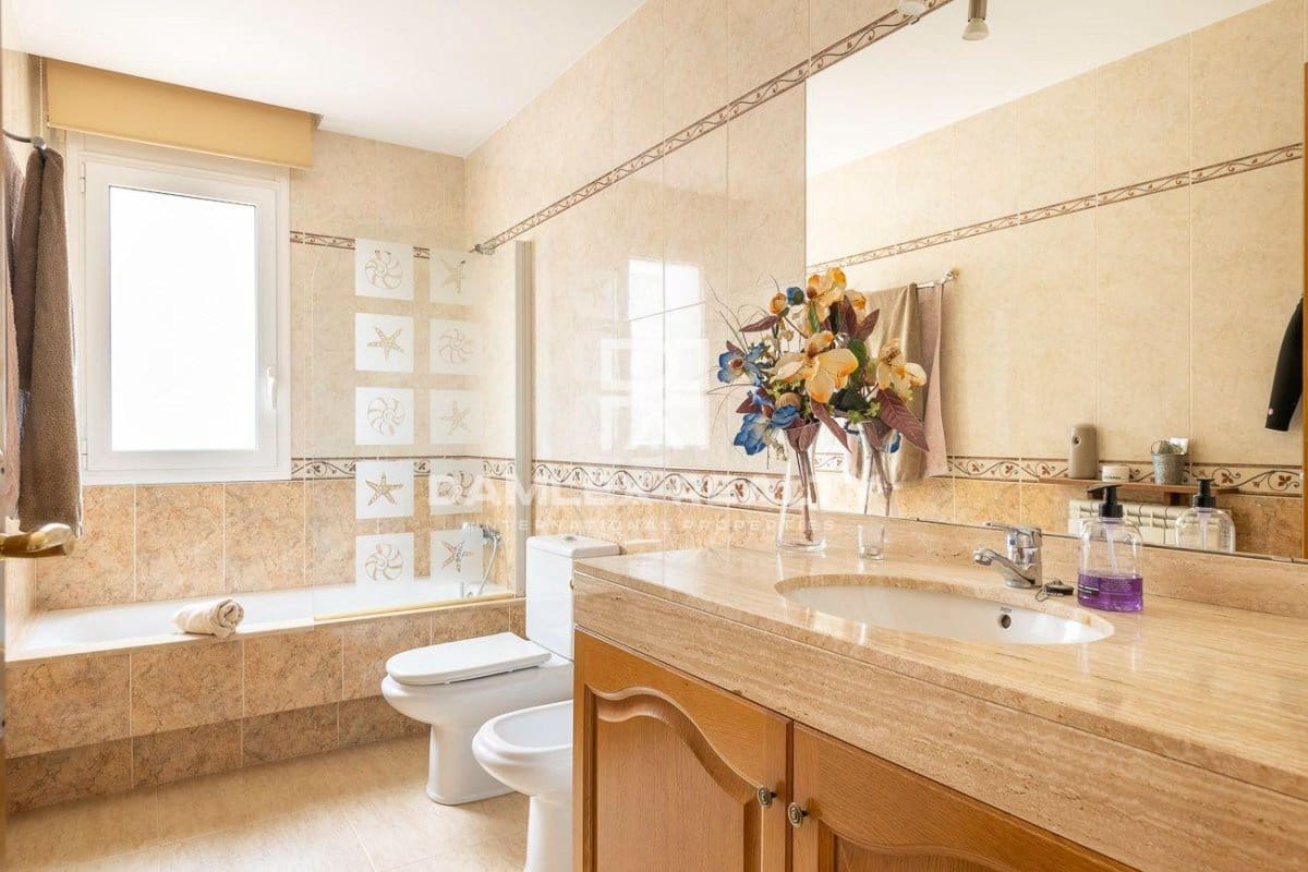 4 slaapkamer Villa te koop in Platja d'Aro met zwembad - € 895.000 (Ref: 4532236)