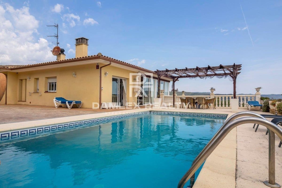 4 slaapkamer Villa te koop in Platja d'Aro met zwembad - € 895.000 (Ref: 4532236)