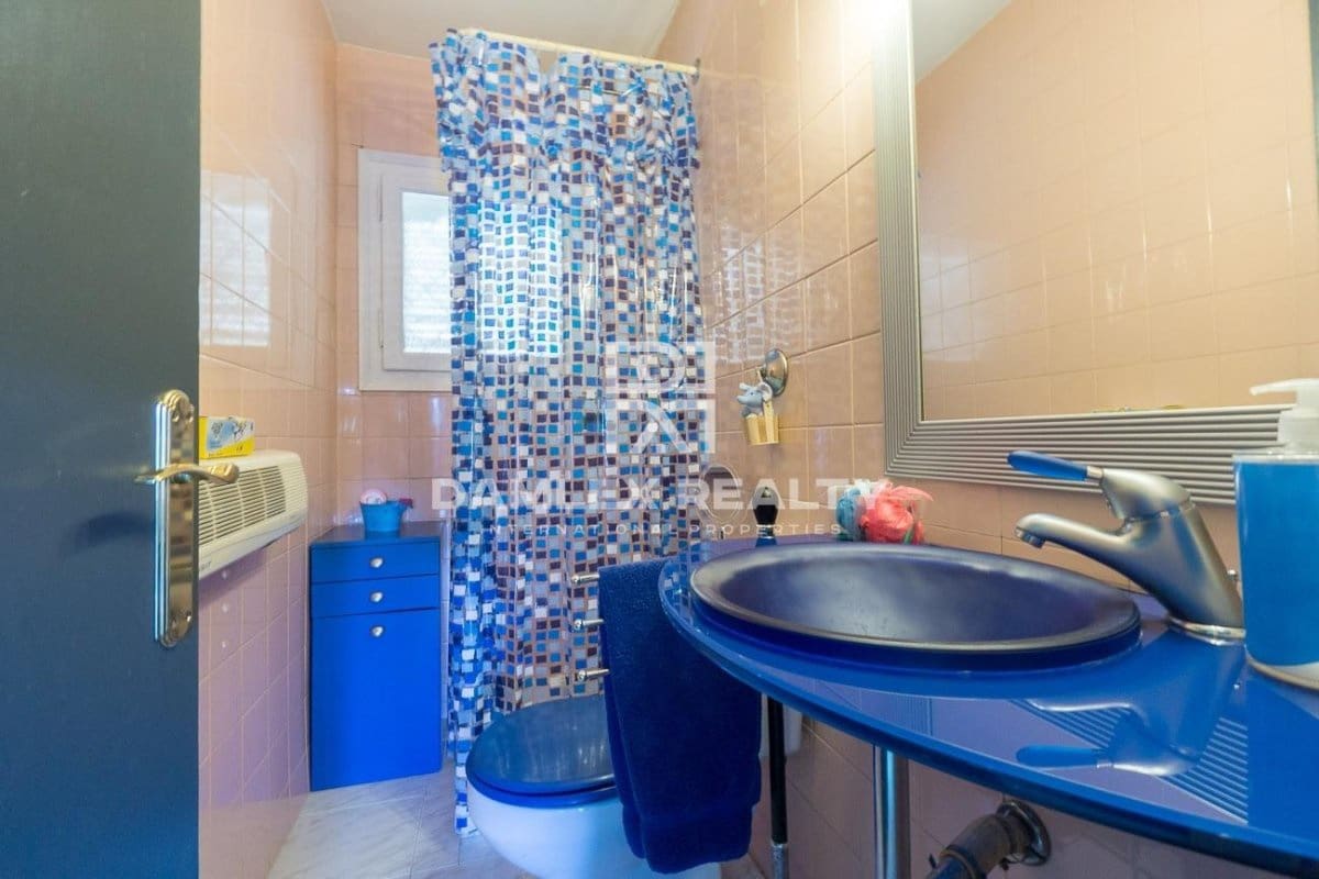 3 soverom Villa til salgs i Lloret de Mar med svømmebasseng garasje - € 980 000 (Ref: 4602920)