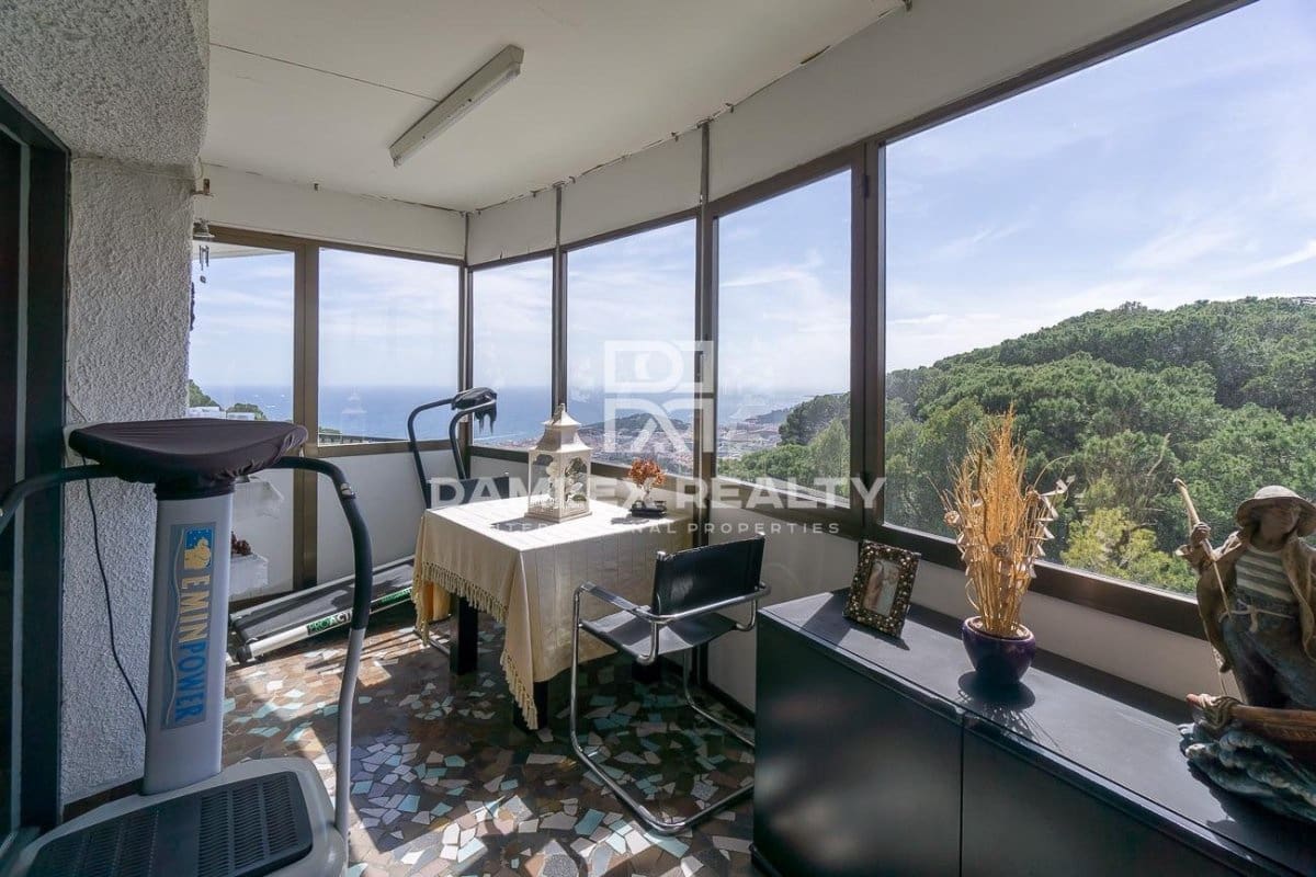 3 soverom Villa til salgs i Lloret de Mar med svømmebasseng garasje - € 980 000 (Ref: 4602920)