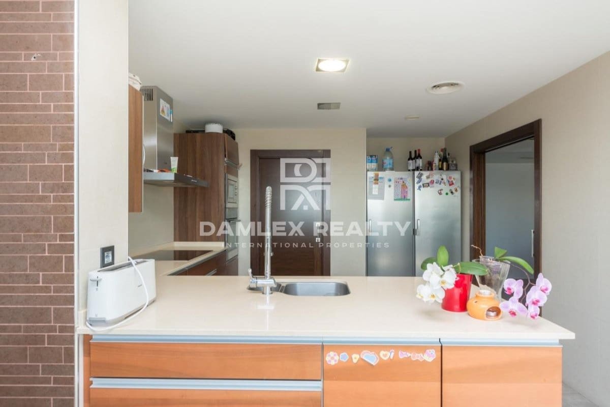 3 soverom Villa til salgs i Lloret de Mar med svømmebasseng garasje - € 750 000 (Ref: 4633624)