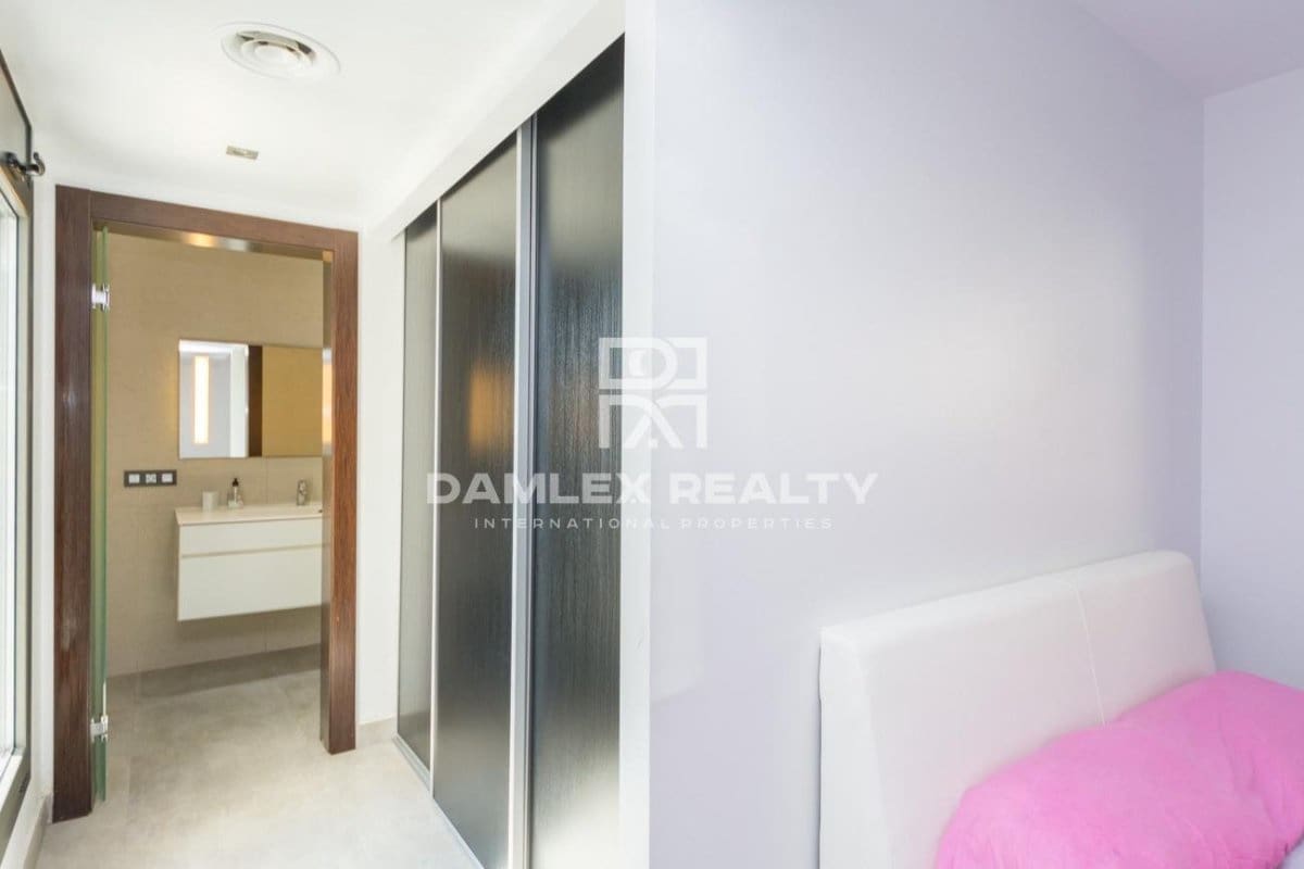 3 soverom Villa til salgs i Lloret de Mar med svømmebasseng garasje - € 750 000 (Ref: 4633624)