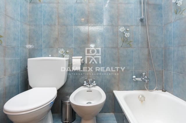 3 slaapkamer Villa te koop in Lloret de Mar met garage - € 1.500.000 (Ref: 4648560)