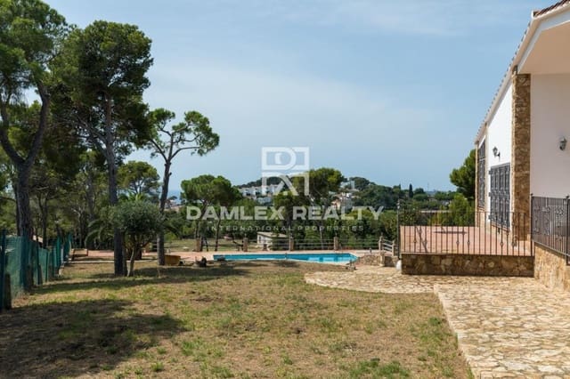 4 slaapkamer Villa te koop in Platja d'Aro, Castell-Platja d'Aro met zwembad - € 2.900.000 (Ref: 4685409)