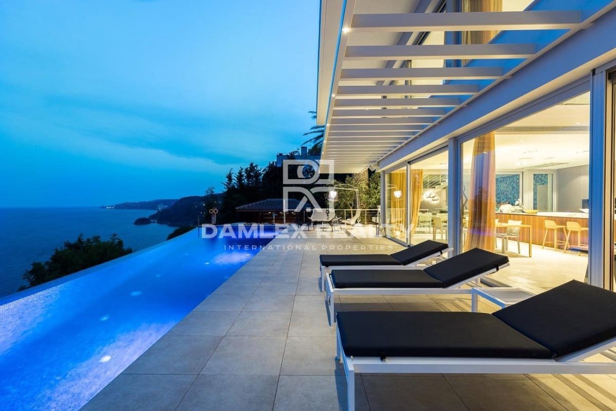 5 soveværelse Villa til salg i Sant Feliu de Guixols med swimmingpool - € 5.950.000 (Ref: 4723075)