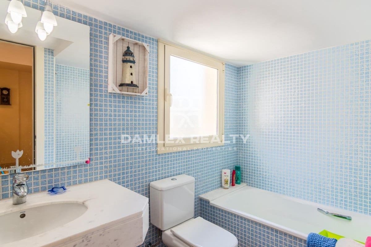 4 soveværelse Byhus til salg i Sant Feliu de Guixols med swimmingpool garage - € 685.000 (Ref: 4766659)