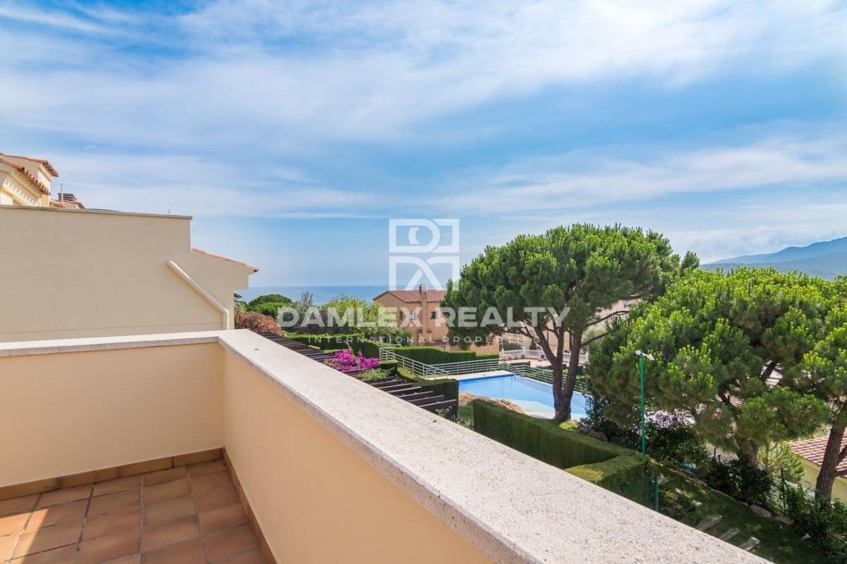 4 soveværelse Byhus til salg i Sant Feliu de Guixols med swimmingpool garage - € 685.000 (Ref: 4766659)