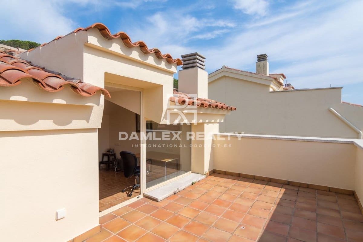 4 soveværelse Byhus til salg i Sant Feliu de Guixols med swimmingpool garage - € 685.000 (Ref: 4766659)