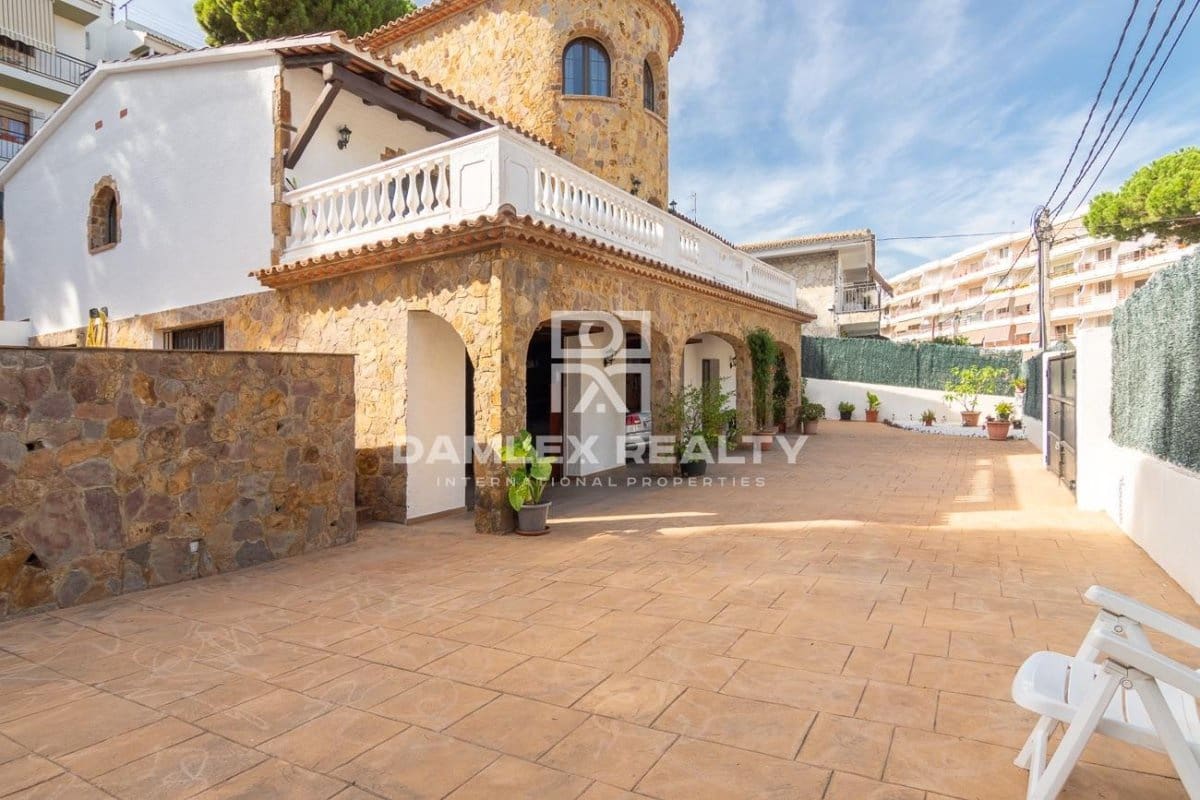 4 soveværelse Villa til salg i Platja d'Aro - € 840.000 (Ref: 4793173)