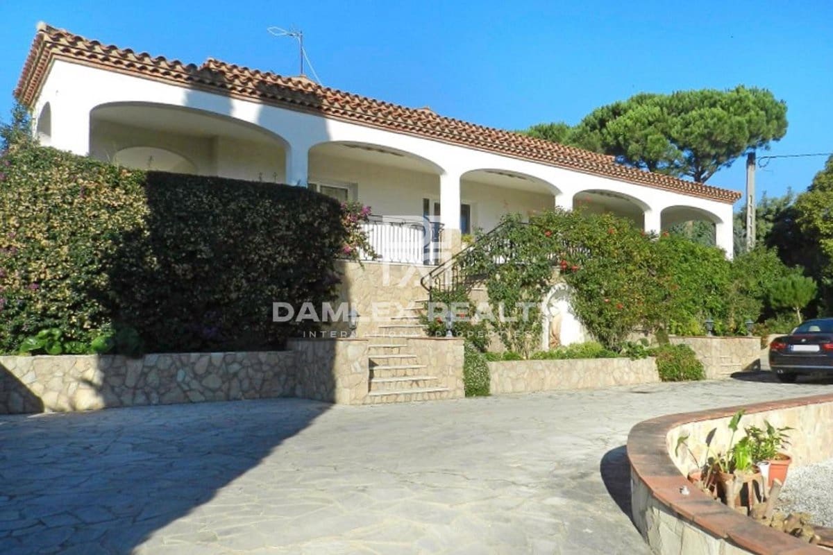 5 soveværelse Villa til salg i Sant Feliu de Guixols med swimmingpool - € 1.950.000 (Ref: 5265882)