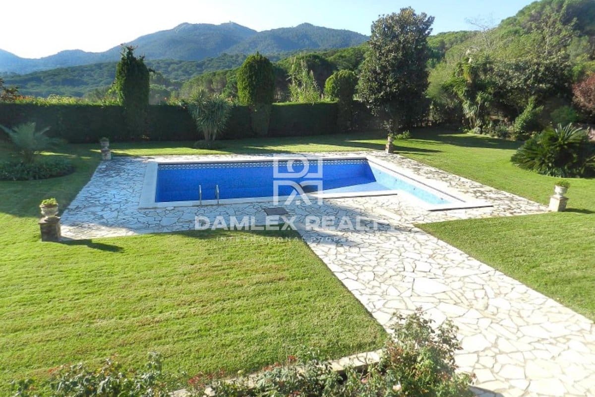 5 soveværelse Villa til salg i Sant Feliu de Guixols med swimmingpool - € 1.950.000 (Ref: 5265882)