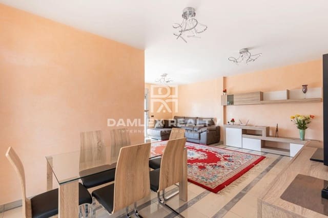 3 soverom Villa til salgs i Lloret de Mar med svømmebasseng garasje - € 1 500 000 (Ref: 5540715)