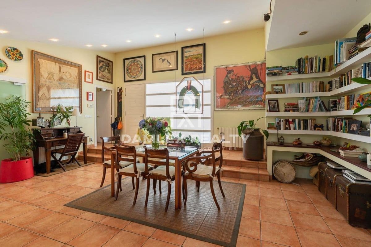 2 soveværelse Villa til salg i Blanes med swimmingpool garage - € 840.000 (Ref: 5548935)