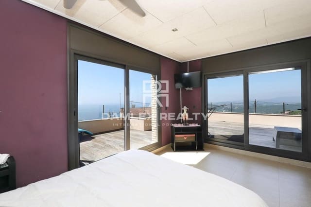 5 slaapkamer Villa te koop in Lloret de Mar met zwembad garage - € 1.350.000 (Ref: 5567044)