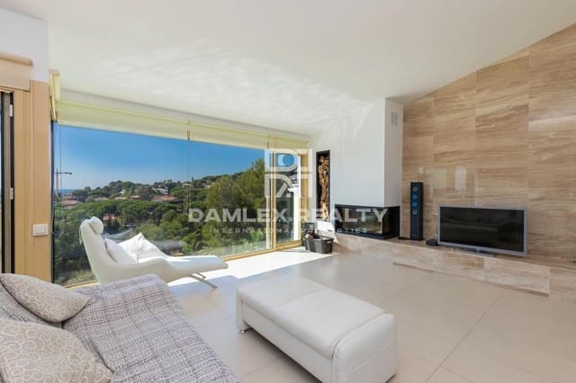 4 slaapkamer Villa te koop in Blanes met zwembad garage - € 1.630.000 (Ref: 5569372)