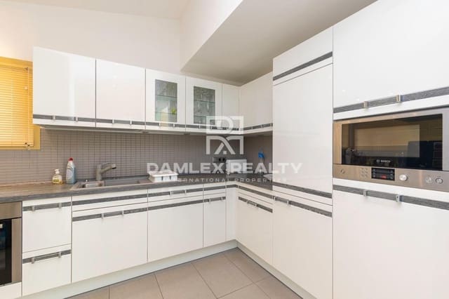 4 slaapkamer Villa te koop in Blanes met zwembad garage - € 1.630.000 (Ref: 5569372)