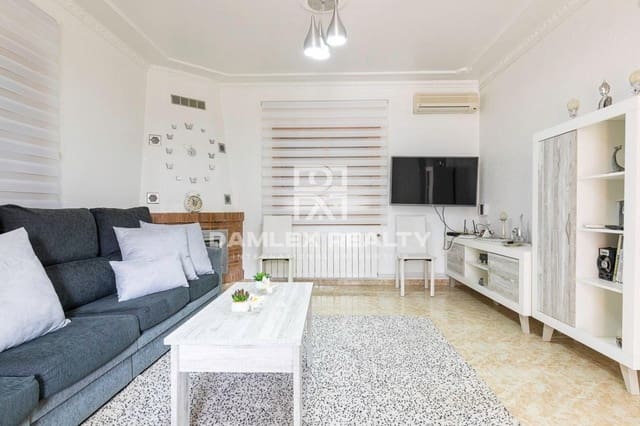 3 soverom Villa til salgs i Lloret de Mar med svømmebasseng garasje - € 615 000 (Ref: 5872521)