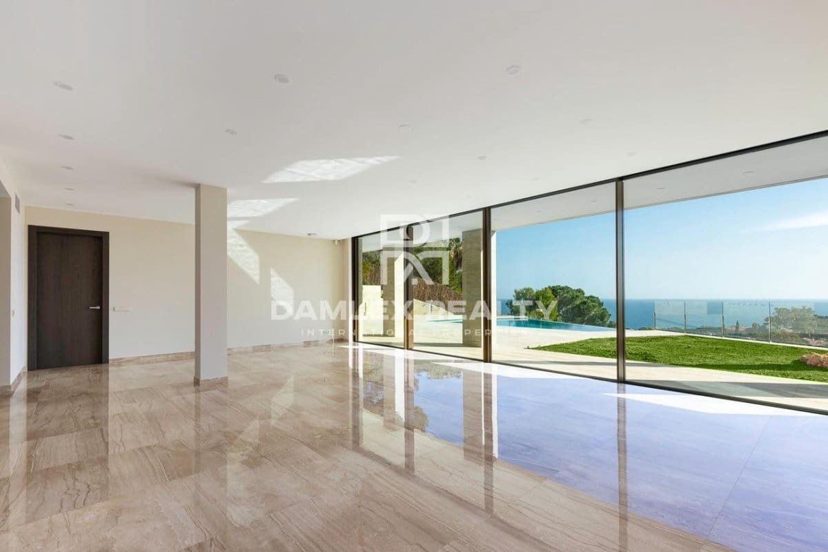 5 soveværelse Villa til salg i Blanes med swimmingpool garage - € 3.100.000 (Ref: 5937307)