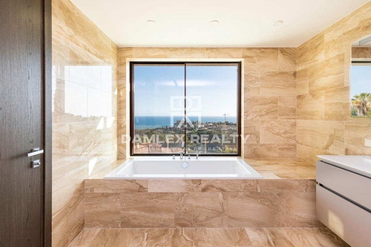 5 soveværelse Villa til salg i Blanes med swimmingpool garage - € 3.100.000 (Ref: 5937307)