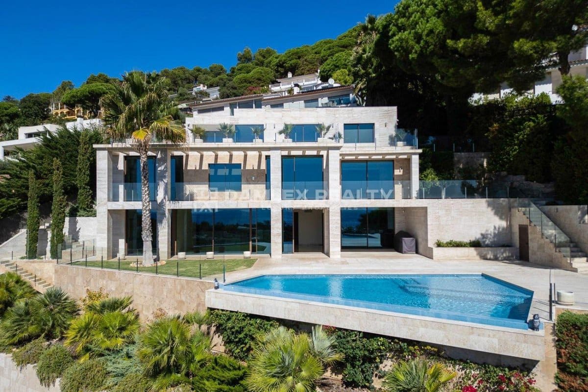 5 soveværelse Villa til salg i Blanes med swimmingpool garage - € 3.100.000 (Ref: 5937307)