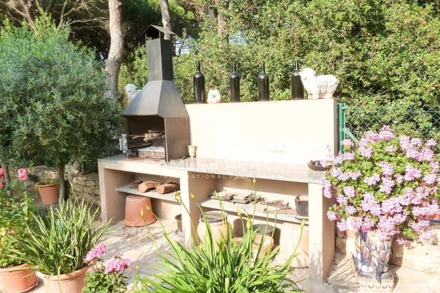 5 bedroom Villa for sale in Pals with pool garage - € 1,700,000 (Ref: 6218360)