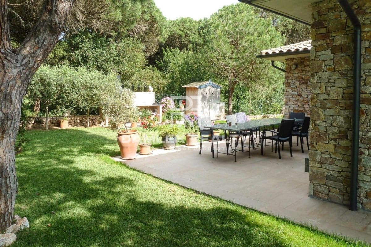 5 quarto Moradia para venda em Pals com piscina garagem - 1 700 000 € (Ref: 6218360)