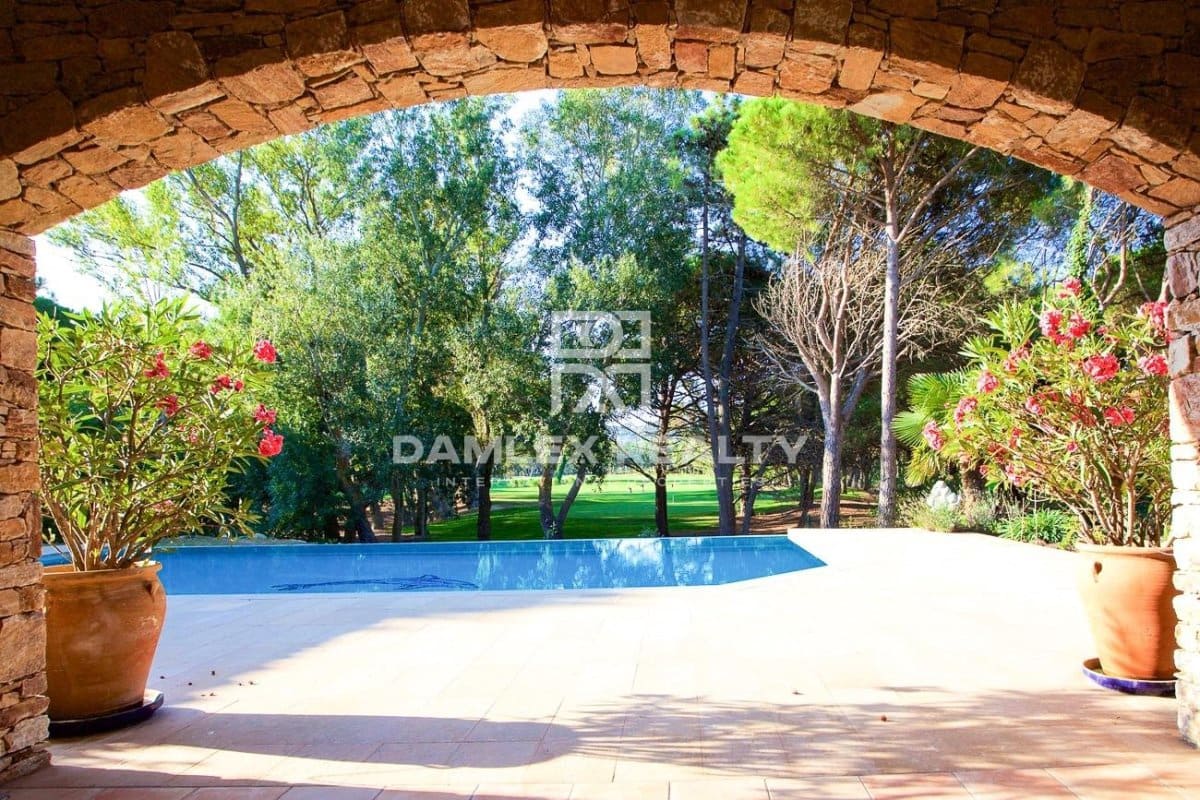 5 quarto Moradia para venda em Pals com piscina garagem - 1 700 000 € (Ref: 6218360)