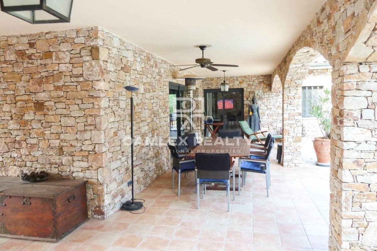 5 quarto Moradia para venda em Pals com piscina garagem - 1 700 000 € (Ref: 6218360)