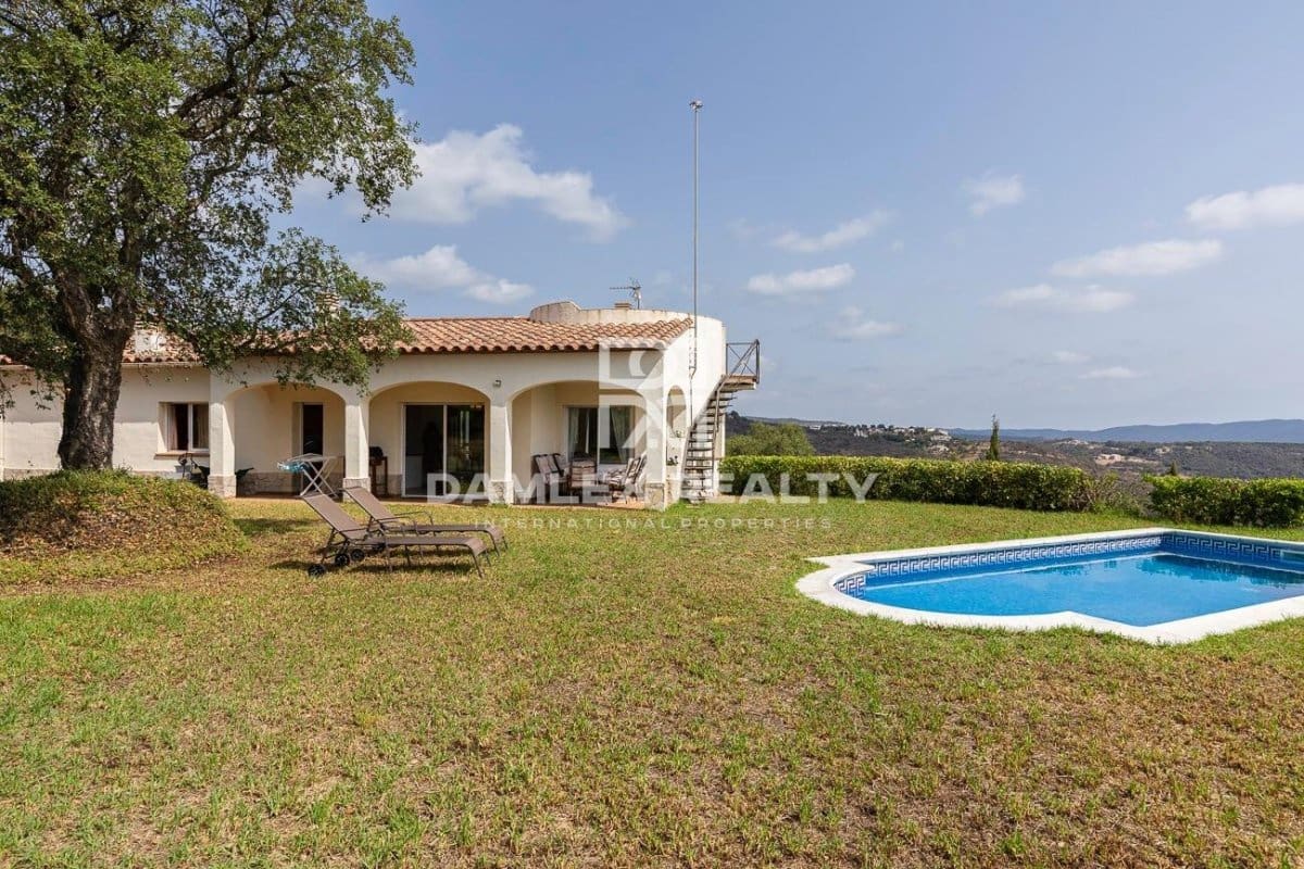 3 chambre Villa/Maison à vendre à Platja d'Aro avec piscine - 690 000 € (Ref: 6242644)