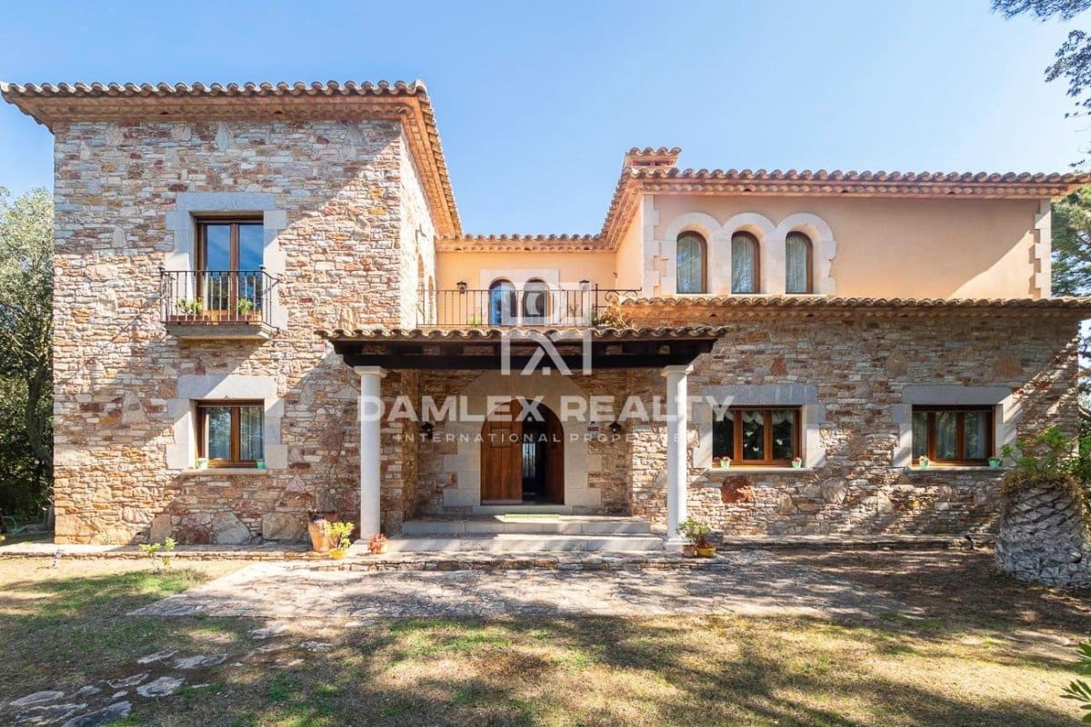 9 bedroom Villa for sale in Begur with pool garage - € 4,300,000 (Ref: 6243657)