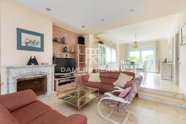 5 soveværelse Villa til salg i Sant Feliu de Guíxols med swimmingpool - € 850.000 (Ref: 6332363)