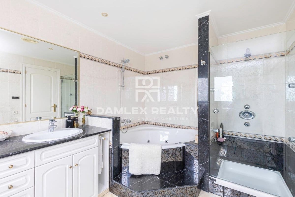 5 soveværelse Villa til salg i Sant Feliu de Guixols med swimmingpool - € 850.000 (Ref: 6332363)