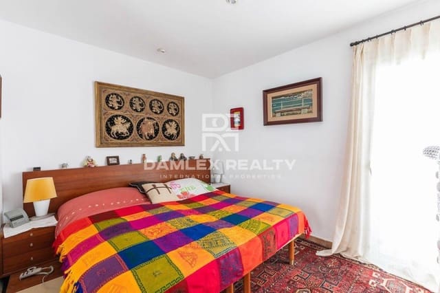 3 slaapkamer Villa te koop in Lloret de Mar met zwembad garage - € 565.000 (Ref: 6575542)