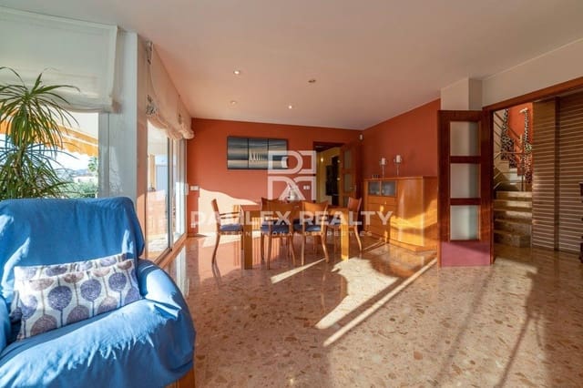 5 Zimmer Villa zu verkaufen in Platja d'Aro, Castell-Platja d'Aro mit Pool - 640.000 € (Ref: 6596052)