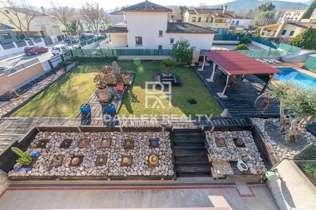 5 Zimmer Villa zu verkaufen in Platja d'Aro, Castell-Platja d'Aro mit Pool - 640.000 € (Ref: 6596052)