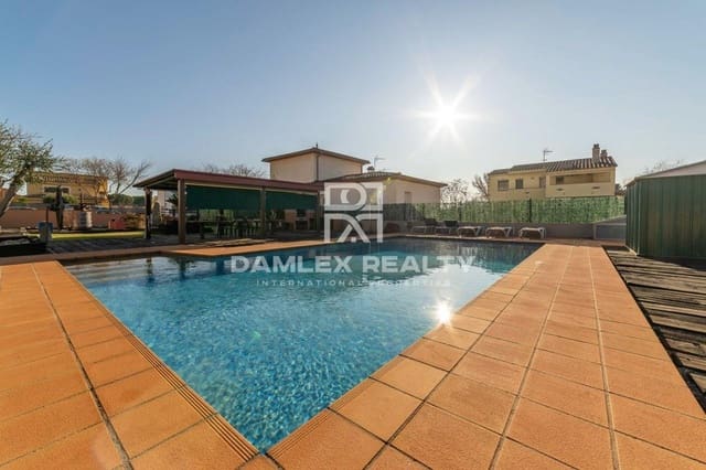 5 Zimmer Villa zu verkaufen in Platja d'Aro, Castell-Platja d'Aro mit Pool - 640.000 € (Ref: 6596052)