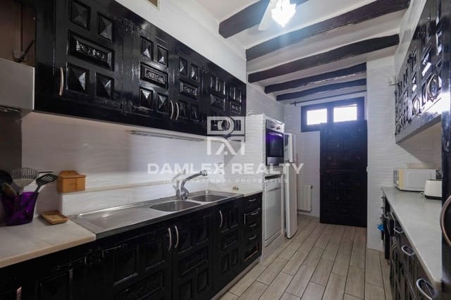 4 soveværelse Villa til salg i Platja d'Aro, Castell-Platja d'Aro - € 650.000 (Ref: 6860152)