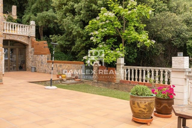 3 soverom Villa til salgs i Begur med svømmebasseng garasje - € 1 495 000 (Ref: 6896544)