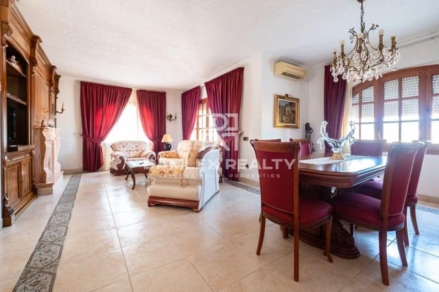 5 sovrum Villa till salu i Sant Feliu de Guíxols med pool - 1 300 000 € (Ref: 6928979)