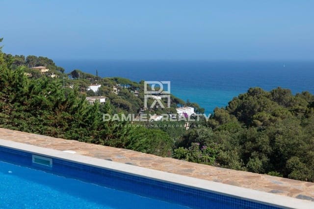 6 bedroom Villa for sale in Tossa de Mar with pool garage - € 2,850,000 (Ref: 6941362)