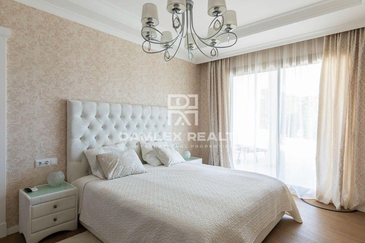 6 bedroom Villa for sale in Tossa de Mar with pool garage - € 2,850,000 (Ref: 6941362)