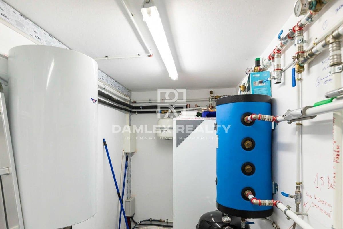 6 bedroom Villa for sale in Tossa de Mar with pool garage - € 2,850,000 (Ref: 6941362)