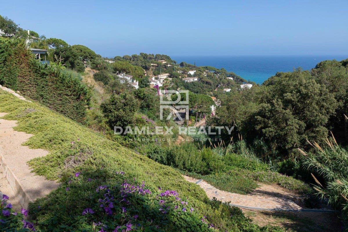 6 bedroom Villa for sale in Tossa de Mar with pool garage - € 2,850,000 (Ref: 6941362)