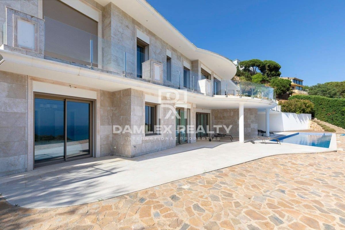 6 bedroom Villa for sale in Tossa de Mar with pool garage - € 2,850,000 (Ref: 6941362)
