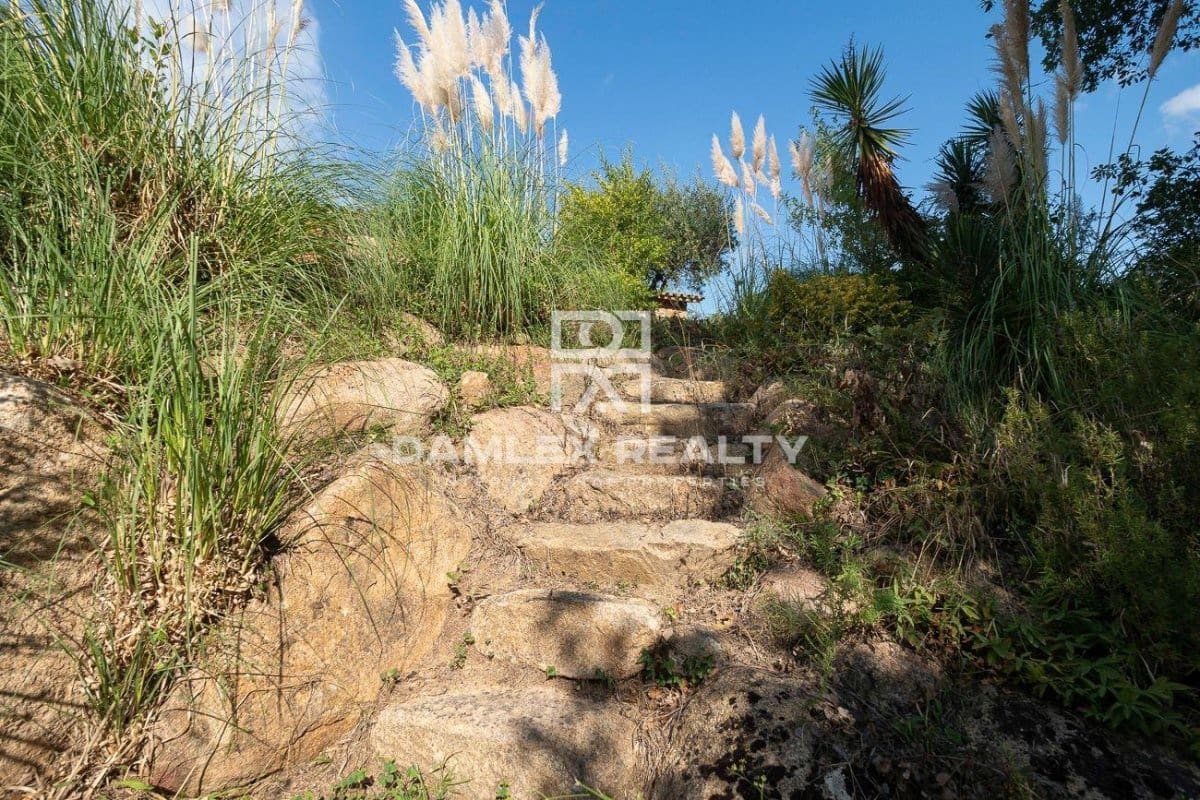 3 makuuhuone Huvila myytävänä paikassa Santa Cristina d'Aro mukana uima-altaan - 1 300 000 € (Ref: 7128384)