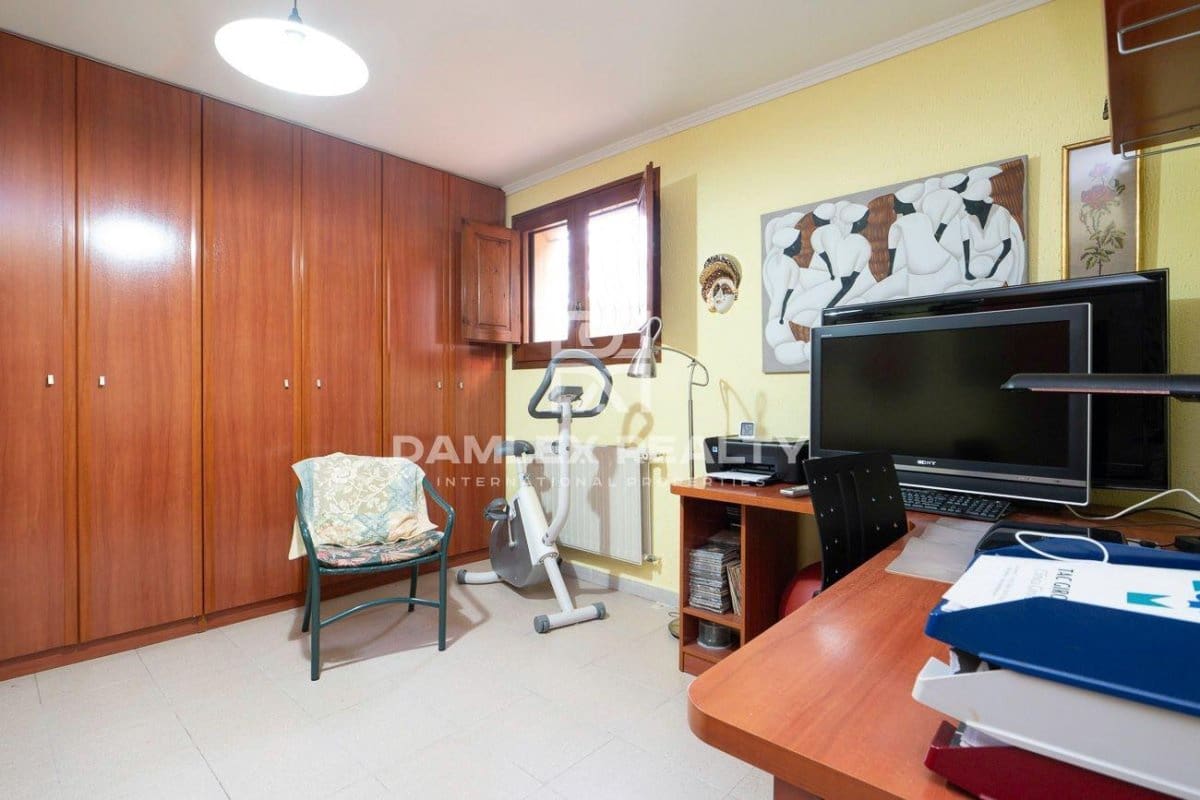 5 chambre Villa/Maison à vendre à Lloret de Mar avec piscine garage - 695 000 € (Ref: 7192539)