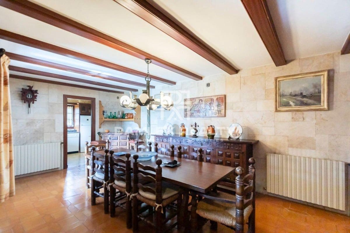 4 bedroom Villa for sale in Santa Cristina d'Aro with pool - € 800,000 (Ref: 7192541)